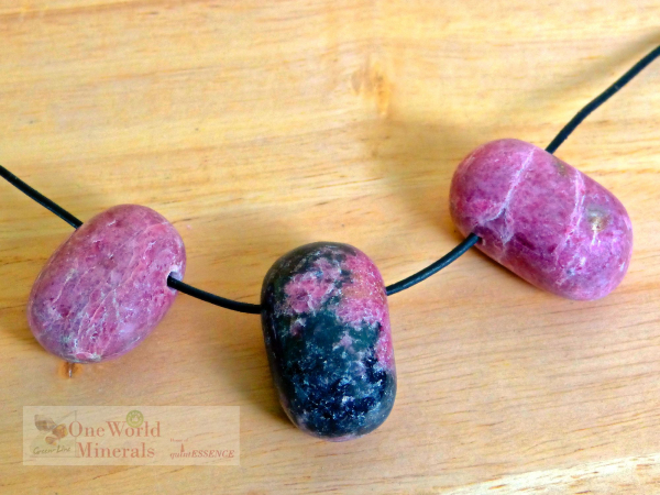 Rhodonit, gebohrt, 3 Stück